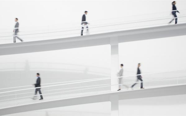 政府及公共服务类